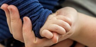 Jak połączyć 2 pasy transportowe?