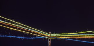 Czy nici widać pod skóra?